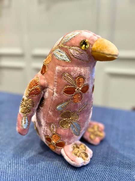 Picture of SONA: Old Rose Penguin (Small) (SOLD)