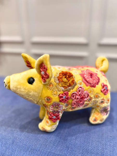 Picture of BEAUTY: Citrine Piglet (SOLD)