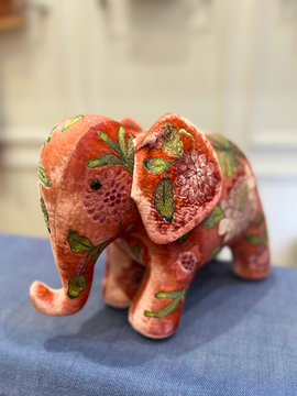 Picture of BOUQUET: Shaded Rose Elephant